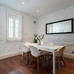 Host Wise - Rustic Flats