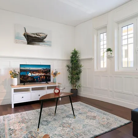 Host Wise - Rustic Flats