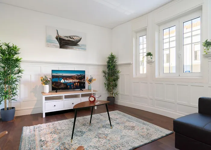 Host Wise - Rustic Flats