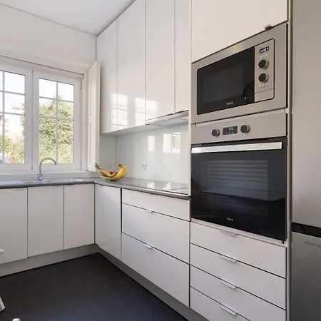 Host Wise - Rustic Flats Porto