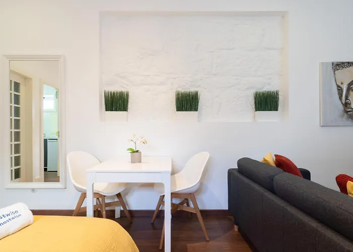 Apartamento Host Wise - Rustic Flats